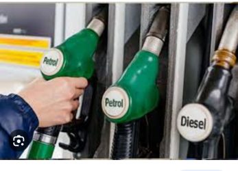 ग्याँस २३५  पेट्रोल ४ र डिजेल/मट्टितेलमा ३ रुपैयाँ ले बढ्यो!