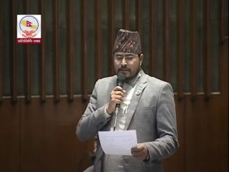 संसदभित्रै प्रधानमन्त्री प्रचण्डलाई थर्काए ज्ञानेन्द्र शाहीले, क्रिकेट खेलाडीलाई दिने भनिएको १७ लाख खोई ?