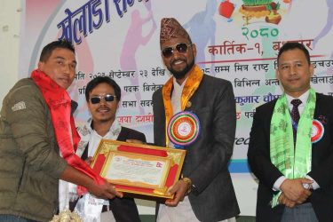 १९औँ एशियाली खेलका विजेता तथा प्रशिक्षकलालाई सांसद चौधरीले गरे सम्मान