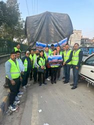 एनआरएनए  अध्यक्ष आरके शर्माको नेतृत्व टोली भूकम्प प्रभावित क्षेत्रतर्फ प्रस्थान